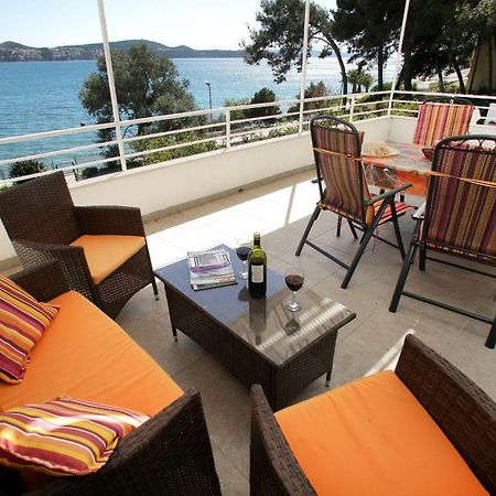 Gem Of The Sea Luxury Beach Apartment With Brand New Heating Infinity Pool 트로기르 외부 사진