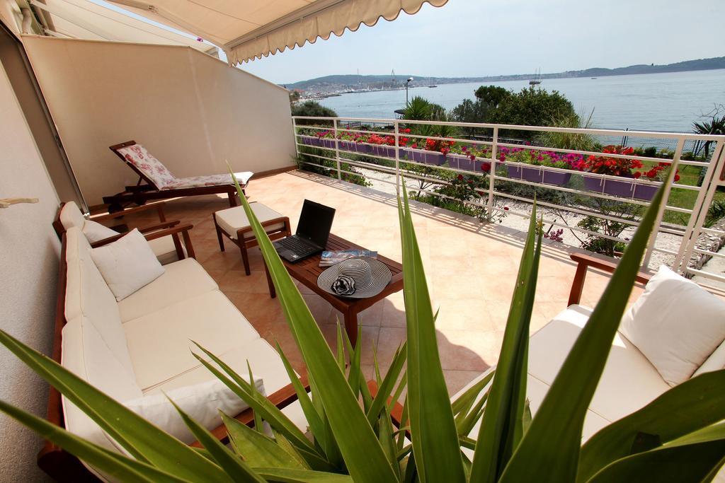 Gem Of The Sea Luxury Beach Apartment With Brand New Heating Infinity Pool 트로기르 외부 사진